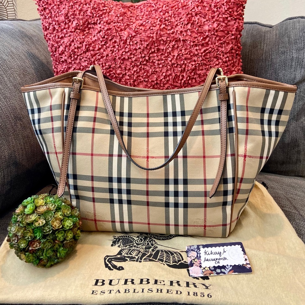 ❌SOLD❌Burberry Tote with Tan Leather trim